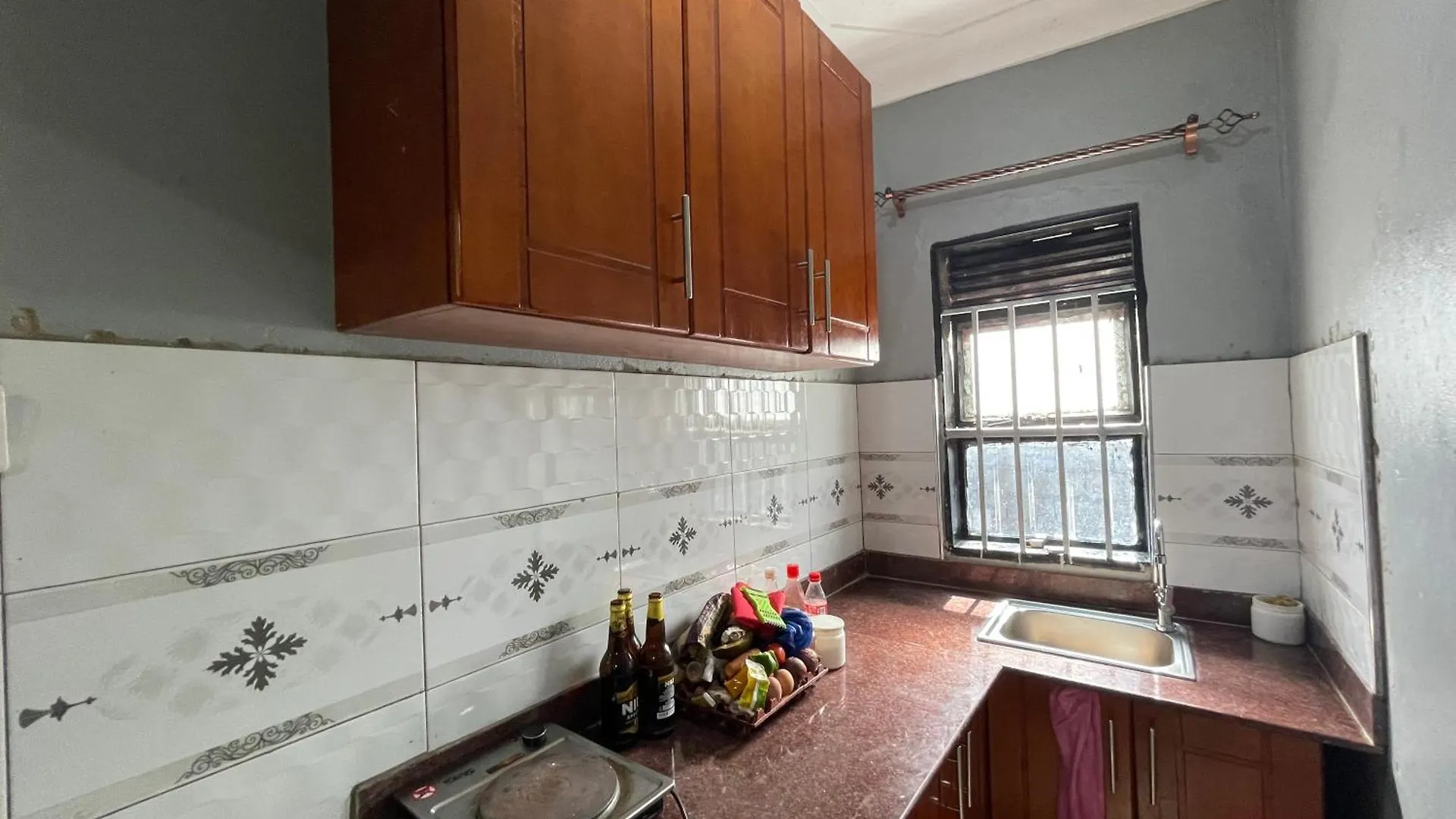 Urban Hues Holiday Home Kampala 0*,